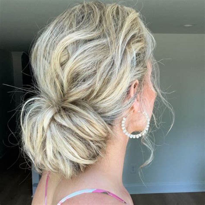 Messy Bun with Bun Maker: The Ultimate Guide to Creating Perfect Hairstyles
