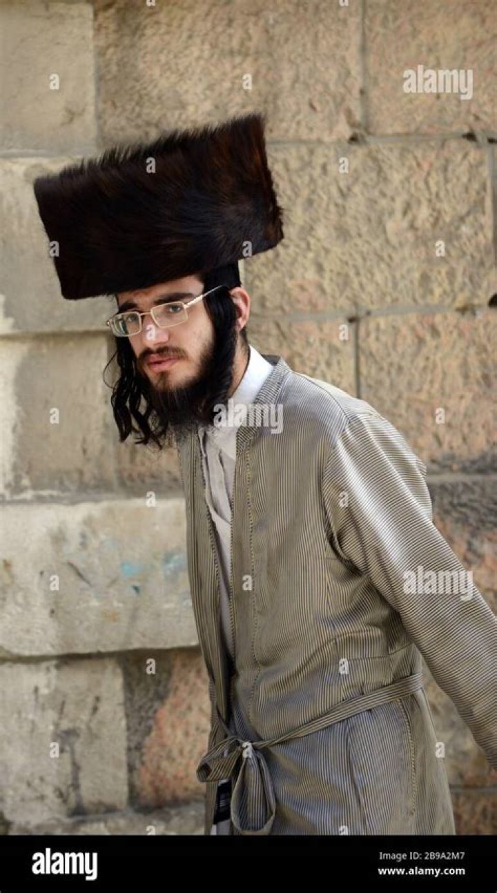 What Is the Hat Jewish People Wear? Exploring the Significance and Traditions
