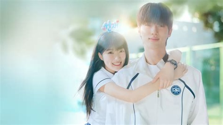 Why is Lovely Runner So Popular? Unpacking the K-Drama Sensation